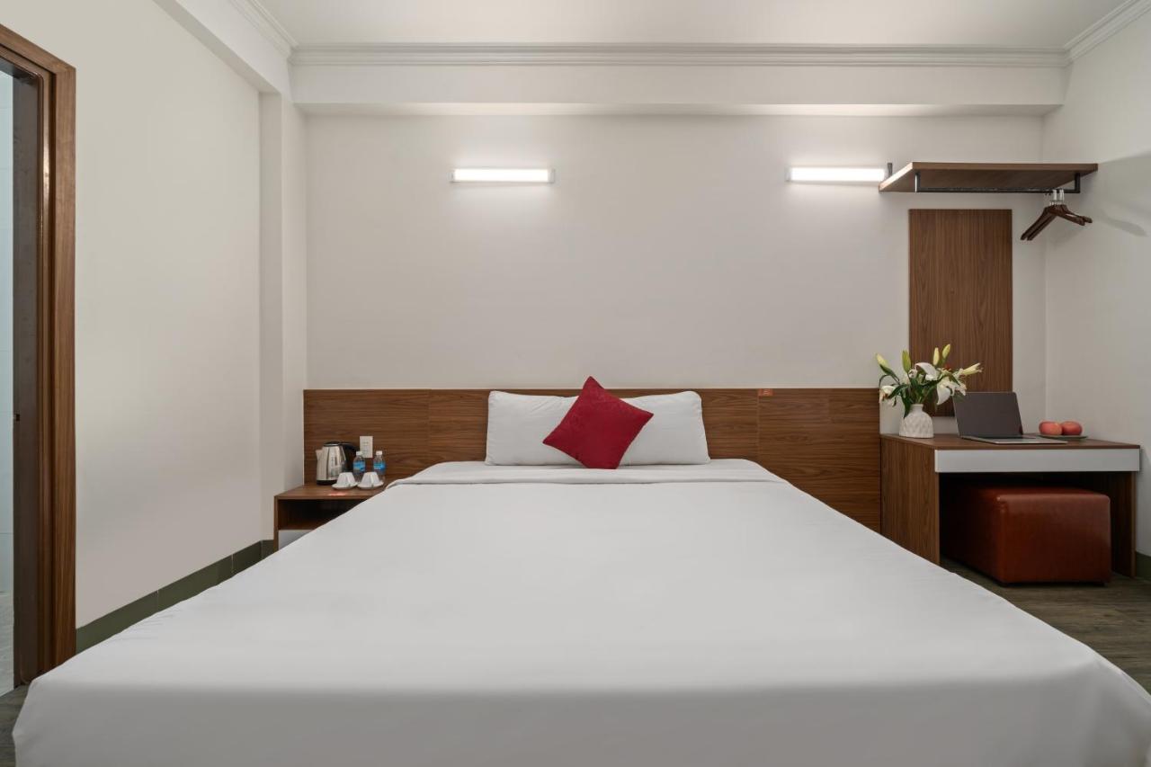 Nami Hotel Нячанг Екстер'єр фото
